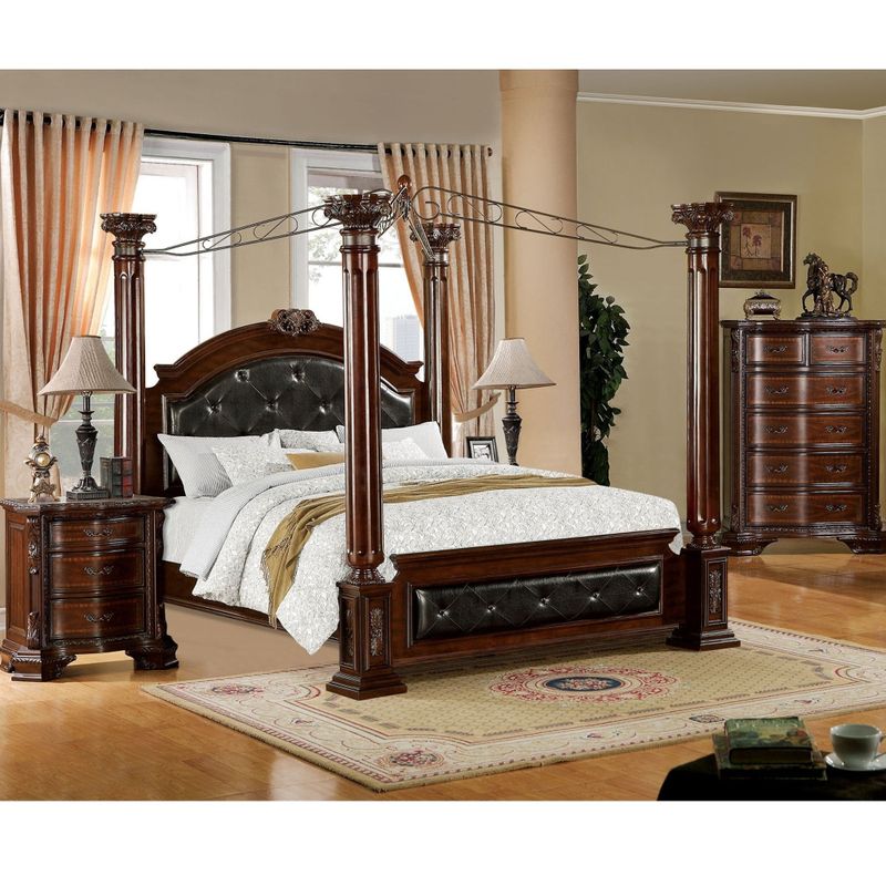 Furniture of America Tage Traditional Brown 2-piece Bedroom Set - Queen