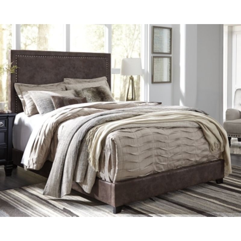 Brown Dolante Queen Upholstered Bed