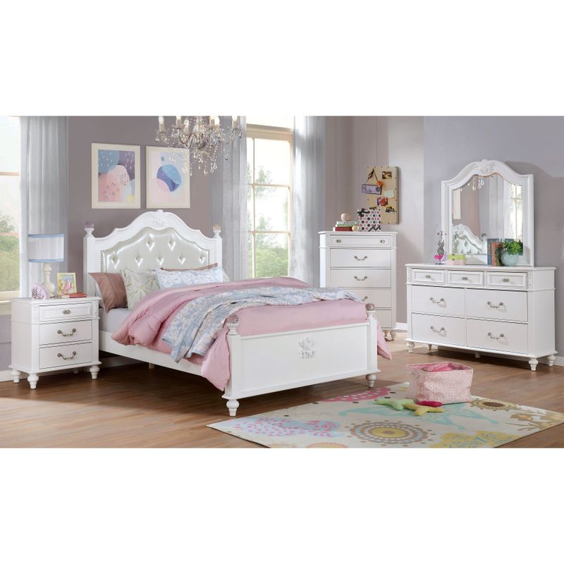 Furniture of America Marais Traditional White 3-drawer Nightstand - White