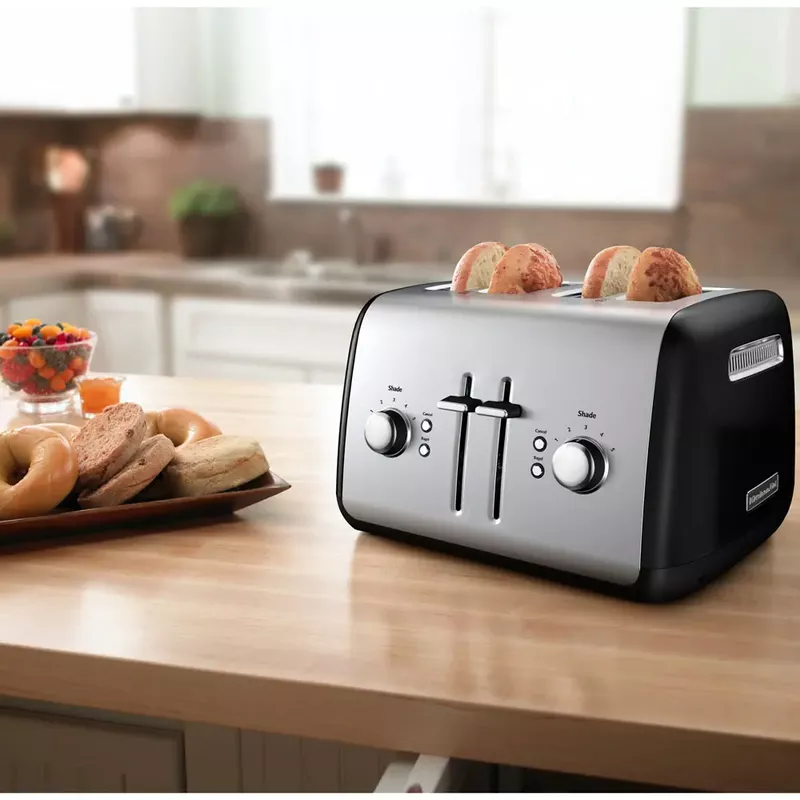 KitchenAid 4-Slice Toaster with Illuminated Buttons in Onyx Black