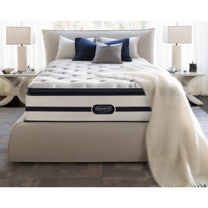 Beautyrest Recharge 'Maddyn' Plush Pillow Top Queen-size Mattress Set - Standard Set