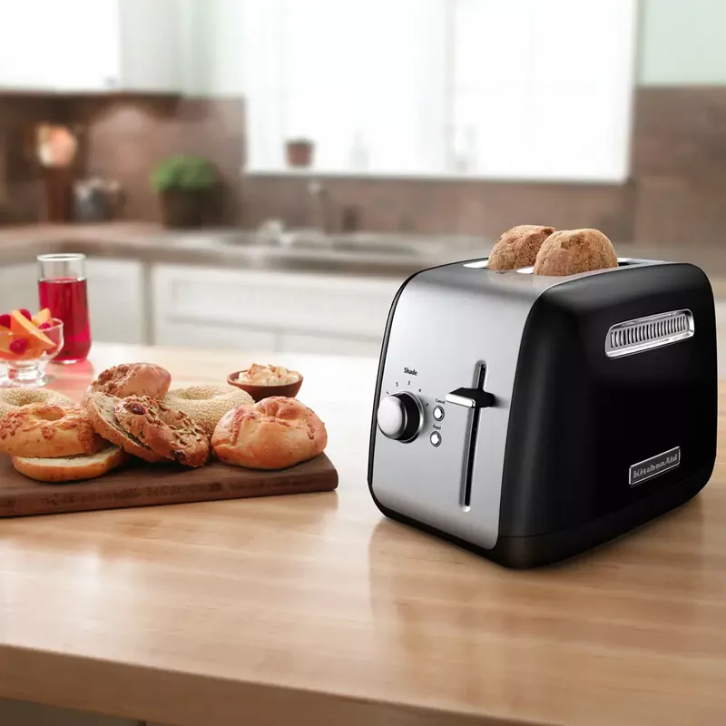 KitchenAid 2-Slice Toaster with Illuminated Button in Onyx Black