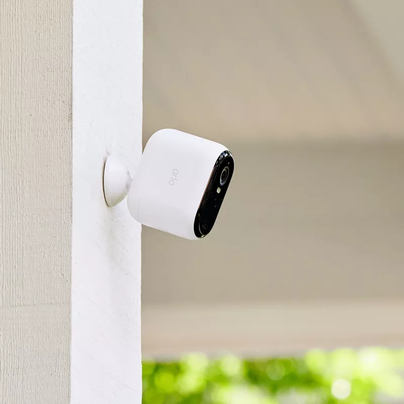 Arlo - Essential XL 3-Camera Outdoor Wireless 2K Security Camera (2nd Generation) with 4x Longer Battery Life - White