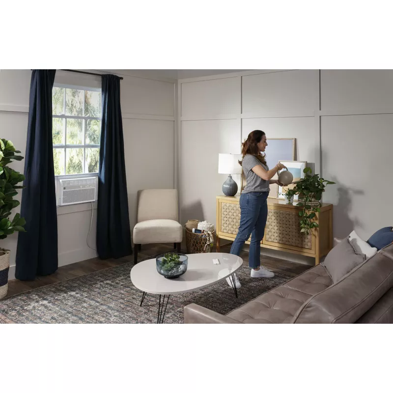 GE - 700 Sq. Ft. 14,000 BTU Smart Window Air Conditioner with WiFi and Remote - White