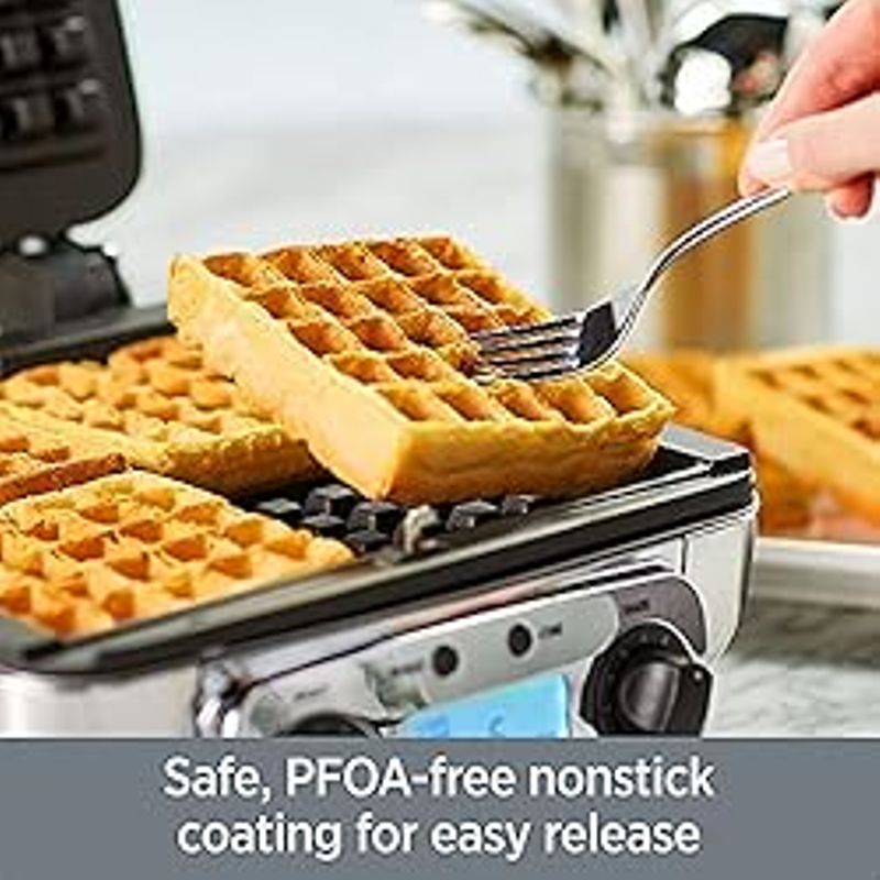 All-Clad Gourmet Digital Waffle Maker with Removable, Dishwasher-safe Plates. 4 slice, Silver