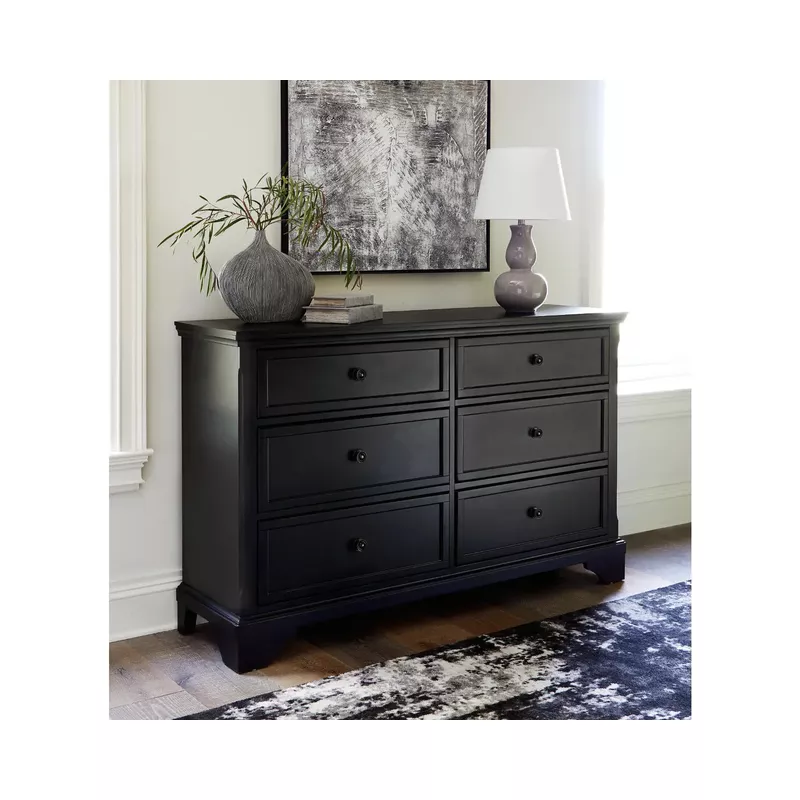 Chylanta Dresser