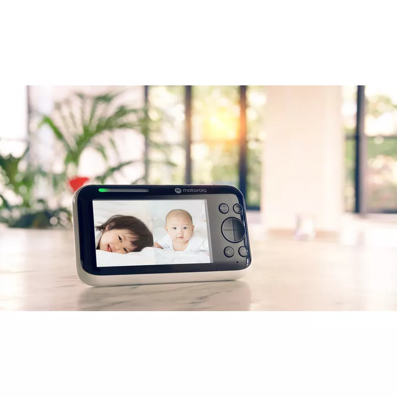 Motorola - PIP1610 HD Connect 5" 1080p Remote Pan/Tilt Video Baby Monitor - 2 Camera Pack