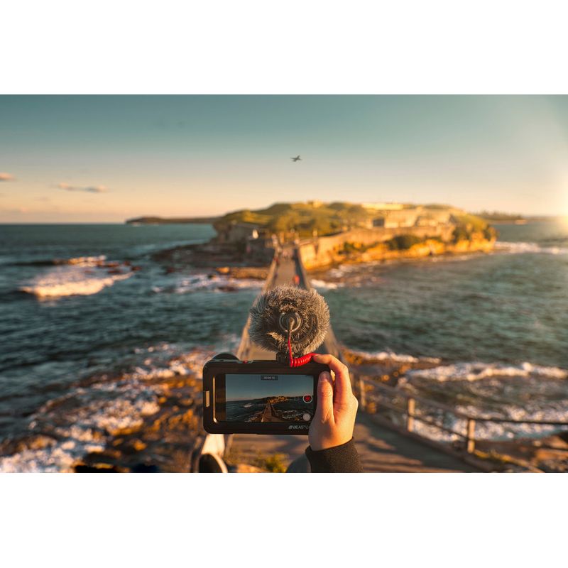 Alt View Zoom 18. RØDE - VIDEOMICRO Compact On-Camera Microphone