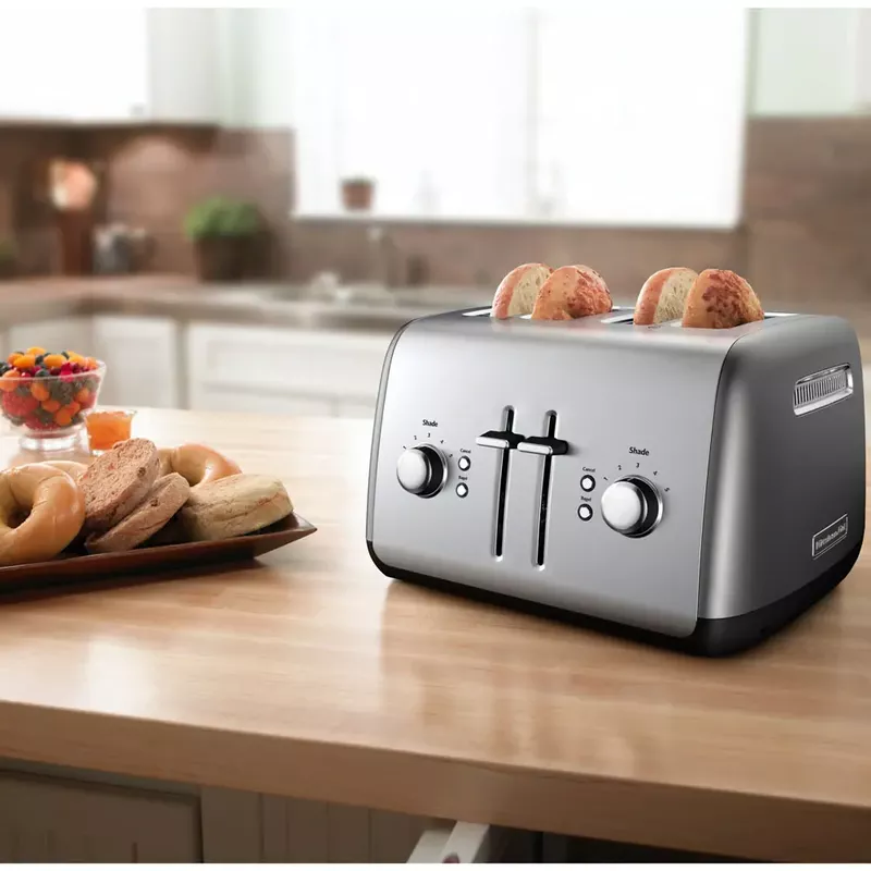 KitchenAid 4-Slice Toaster with Illuminated Buttons in Contour Silver