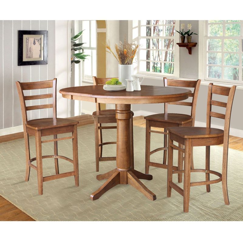 36" Round Extension Dining Table with 4 Stools - Oak