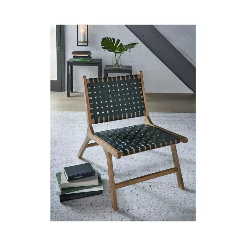 Fayme Accent Chair