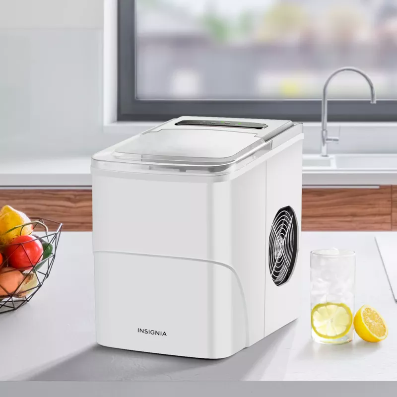 Insignia™ - Portable Ice Maker with Auto Shut-Off - White