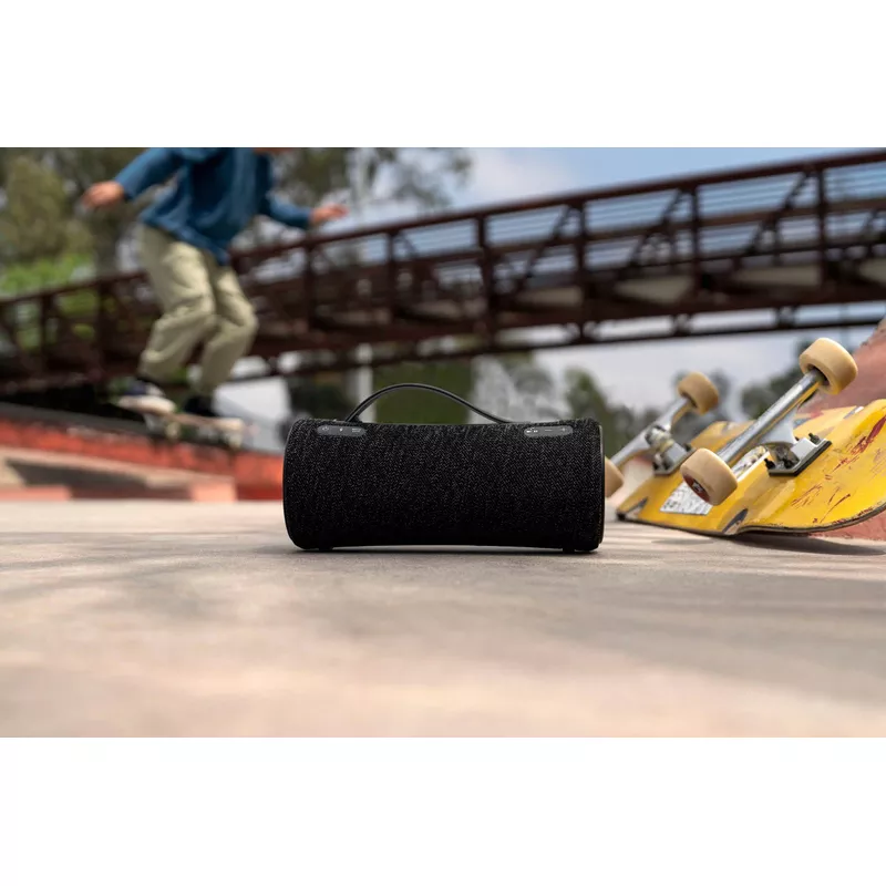 Sony - XG300 Portable Waterproof and Dustproof Bluetooth Speaker - Black