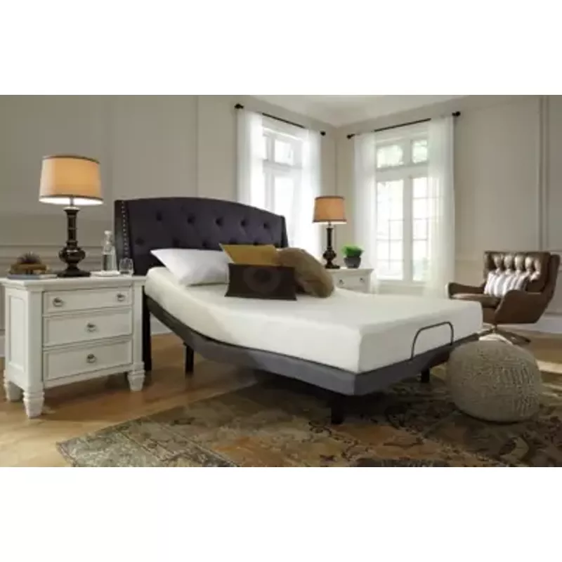 White Chime 8 Inch Memory Foam King Mattress/ Bed-in-a-Box