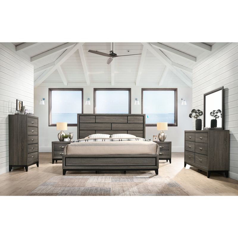 Stout Panel Bedroom Set with Bed, Dresser, Mirror, 2 Nightstands, Chest - Queen