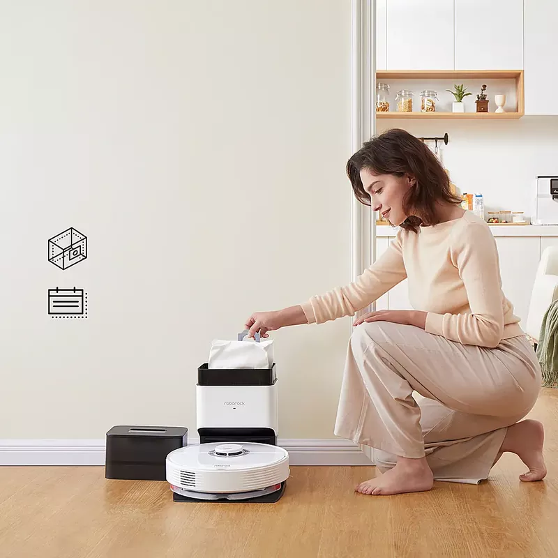 Roborock - Q7 Max+ Wi-Fi Connected Robot Vacuum and Mop with Auto-Empty Dock Pure, APP-Controlled Mopping - White