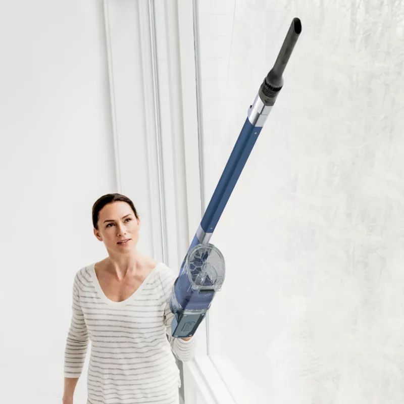 Shark - Cordless Pet Plus Stick Vacuum with Anti-Allergen Complete Seal & PowerFins, Self-Cleaning Brushroll - Blue