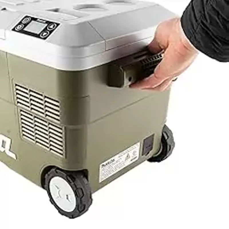 Makita ADCW180Z Outdoor Adventure™ 18V X2 LXT®, 12V/24V DC Auto, and AC Cooler/Warmer, Tool Only